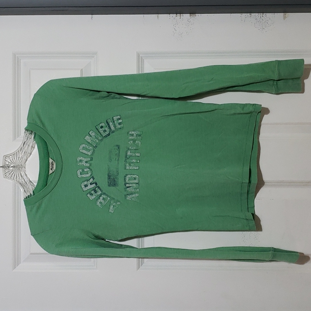 Abercrombie T size Women's M